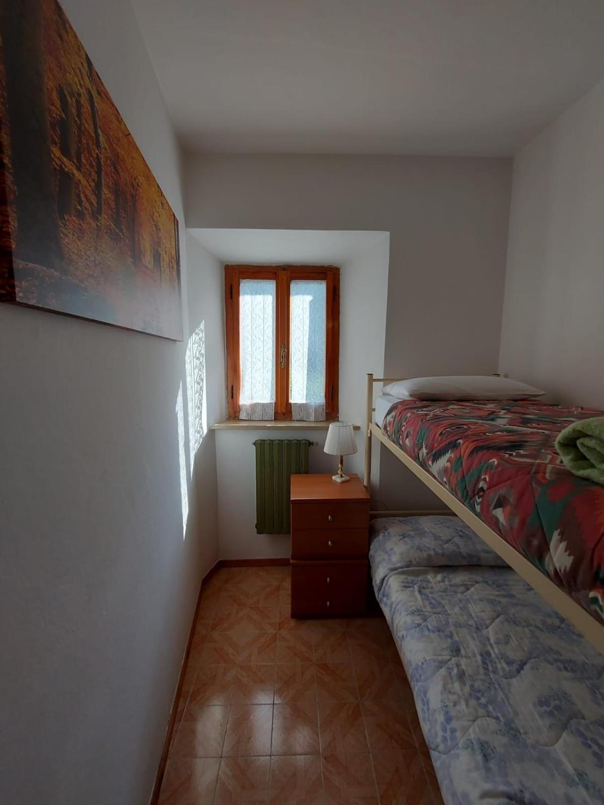 Casa Lorenzo - Nel Centro Storico Di Fiumalbo Leilighet Eksteriør bilde